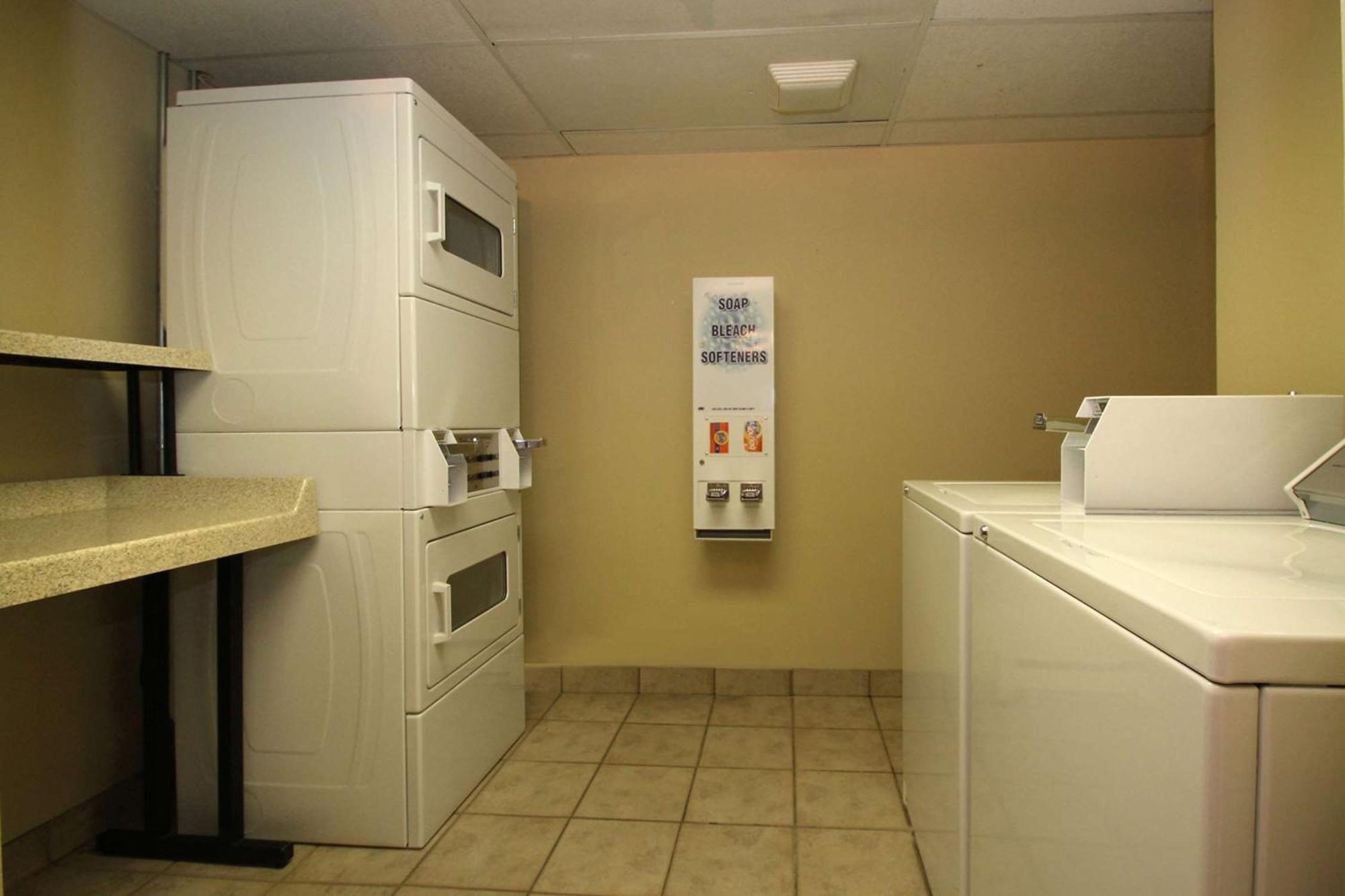 Hampton Inn Portland-Airport South Portland Esterno foto