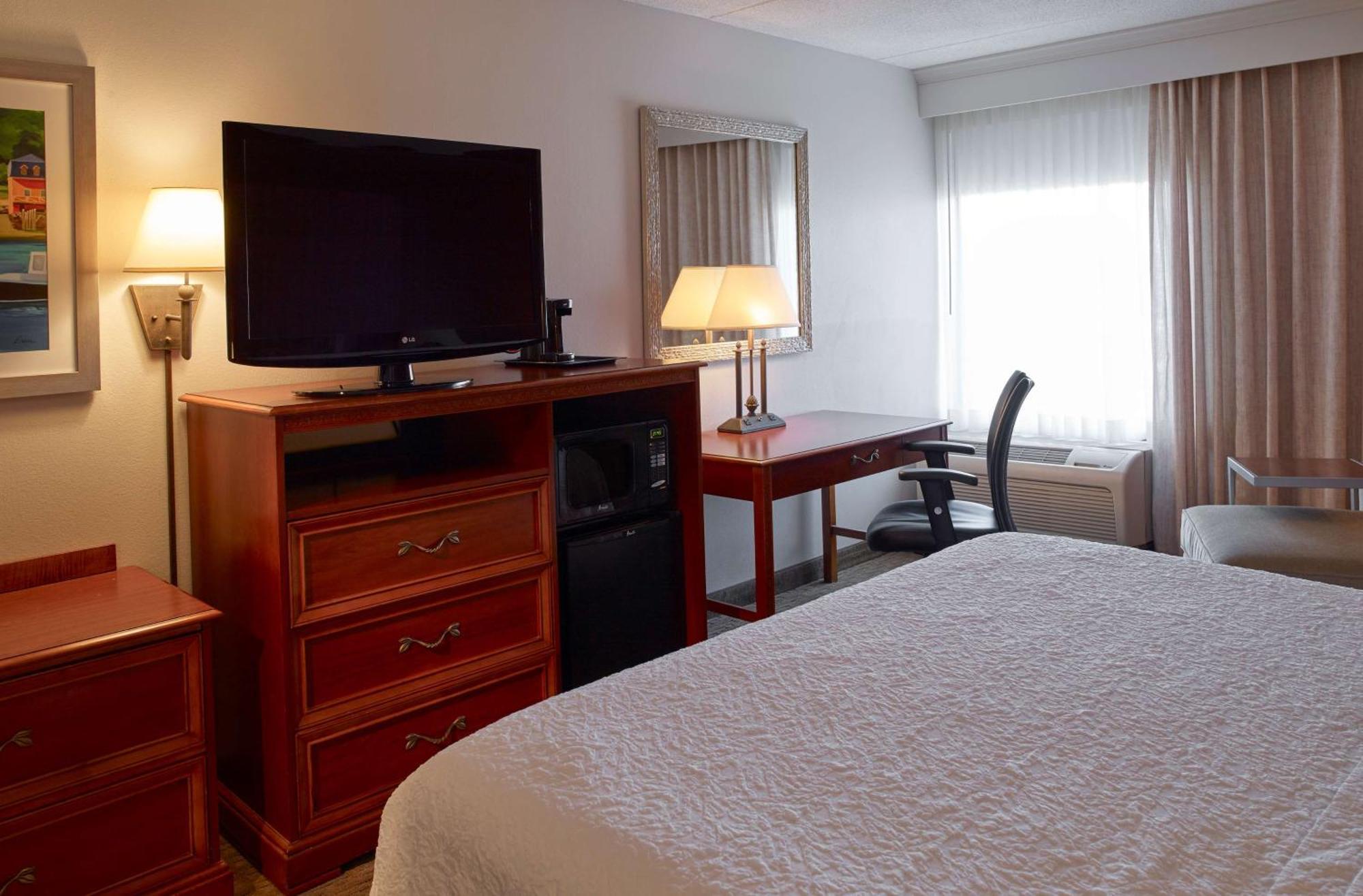 Hampton Inn Portland-Airport South Portland Esterno foto
