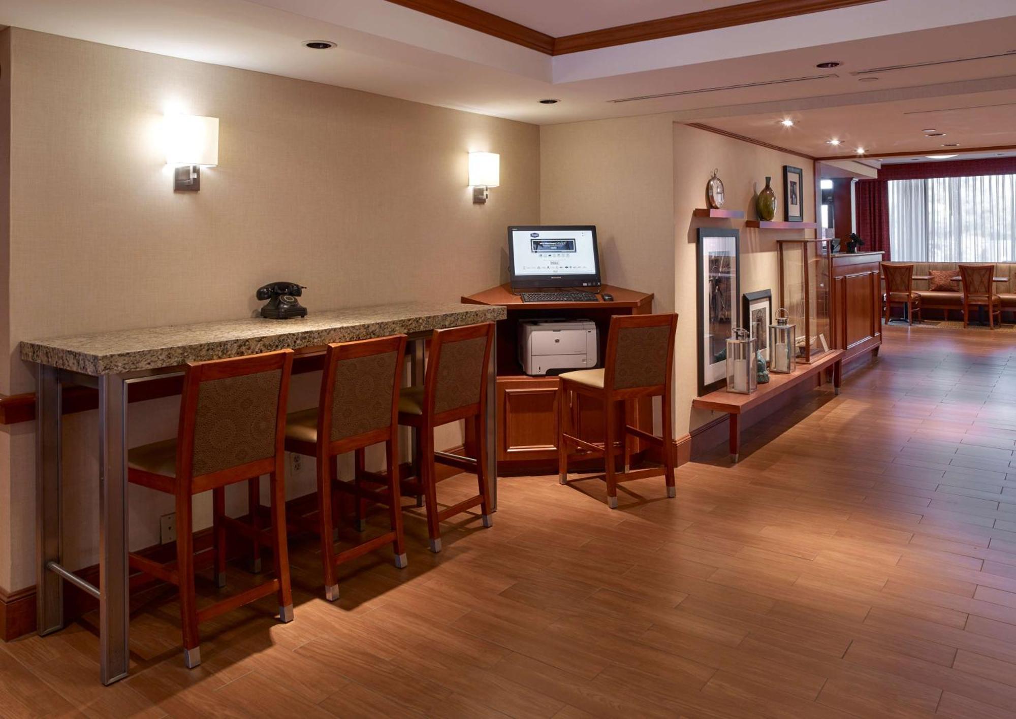 Hampton Inn Portland-Airport South Portland Esterno foto
